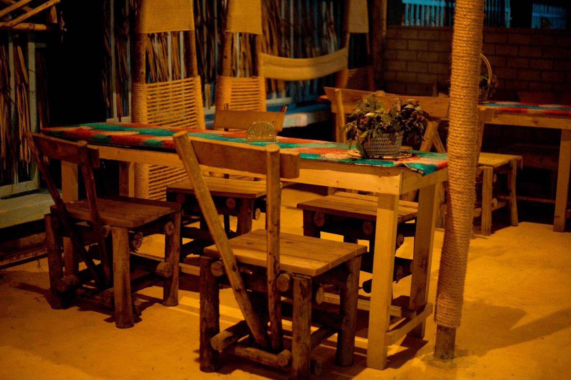 Royal Wonders Hotel Moshi Esterno foto